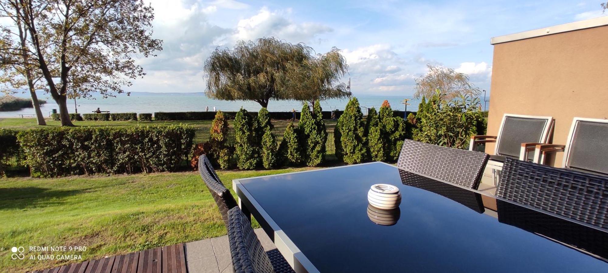 Panorama Gold Wellness Apartman Шиофок Экстерьер фото
